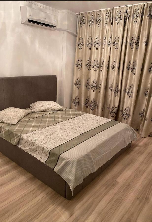 Apartament Lux Bucarest Esterno foto